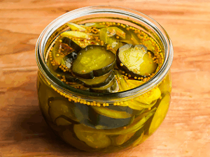 Bread & Butter Pickles (16oz)